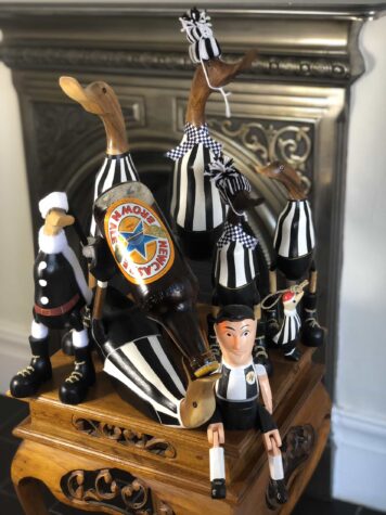 Black and White Gifts
